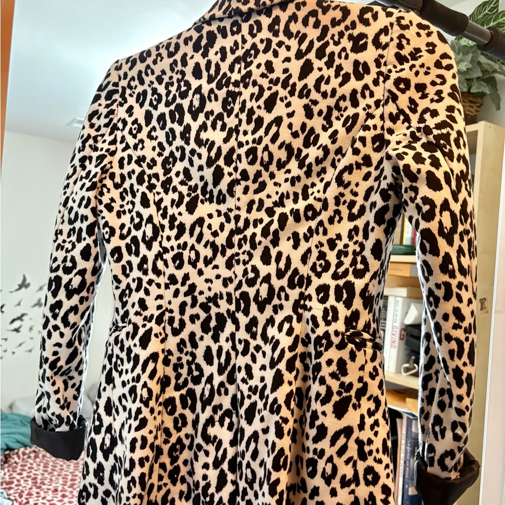 H&M Monochrome Animal Print Blazer - Picture 2 of 7